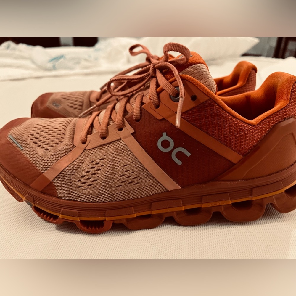 On Running Cloudace Coral Women’s 8